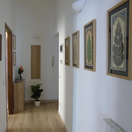 Apartment Bella Vita, Big Next To Colosseum Rome